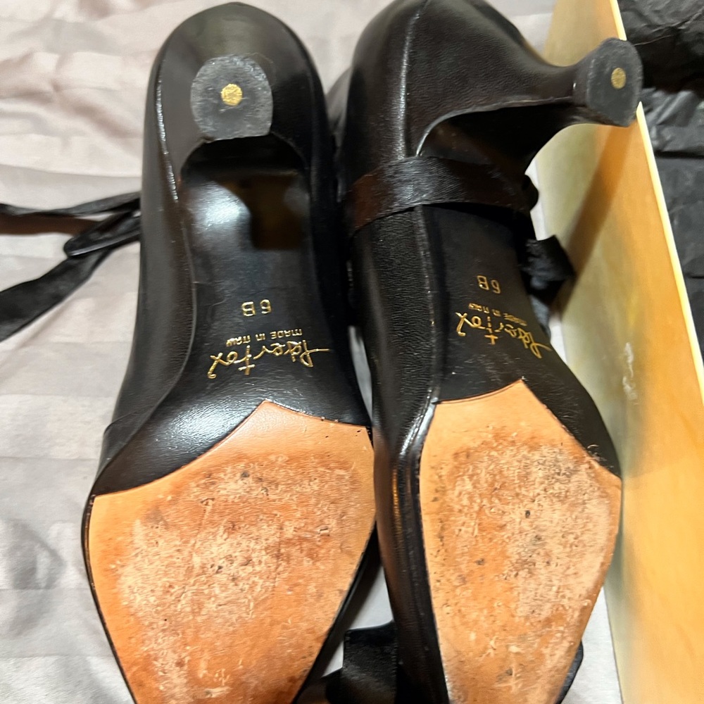 Peter Fox - Devine and Extraordinary Size 6 Heels Black wit lace - Picture 8 of 16